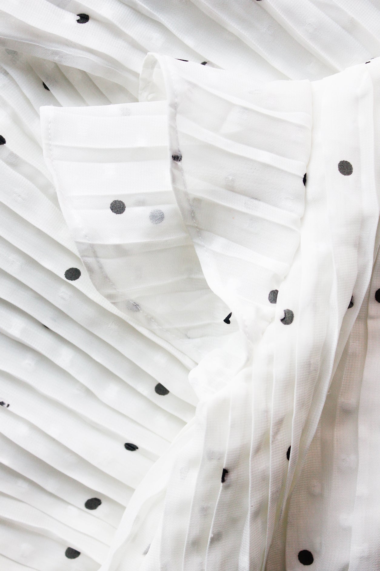 Carol Singing White Pleated Dress